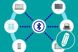 Das Bluetooth-Symbol ist mit verschiedenen Geräten verbunden.