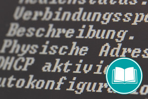 Weiße Schrift auf schwarzem Computerbildschirm